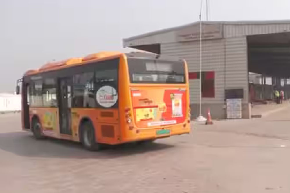 प्रयागराज महाकुंभ के लिए चलेंगी 7000 बसें, श्रद्धालुओं के लिए 550 शटल बसें होंगी फ्री