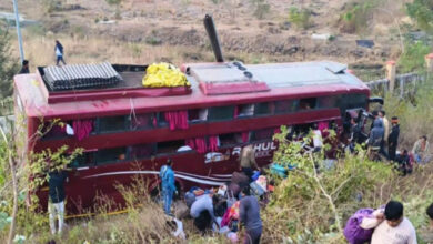 छिंदवाड़ा में सड़क हादसा, अयोध्या दर्शन कर लौट रही श्रद्धालुओं से भरी बस पलटी, 15 यात्री घायल