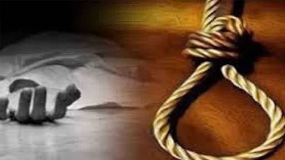 बिहार-पटना में पीएससी परीक्षा की तैयारी कर रहे छात्र की लाश मिली, आत्महत्या की आशंका बिहार-पटना में पीएससी परीक्षा की तैयारी कर रहे छात्र की लाश मिली, आत्महत्या की आशंका