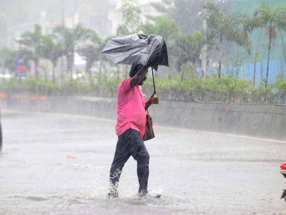 IMD का रेड अलर्ट- अभी टला नहीं चक्रवात फेंगल का खतरा, इन राज्यों में खूब होगी बारिश