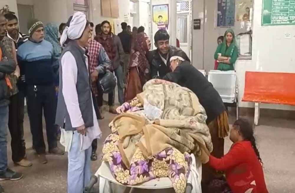 रांची के एक अस्पताल में इलाज के दौरान प्रसूता महिला की मौत, आक्रोशित परिजनों ने जमकर हंगामा किया रांची के एक अस्पताल में इलाज के दौरान प्रसूता महिला की मौत, आक्रोशित परिजनों ने जमकर हंगामा किया