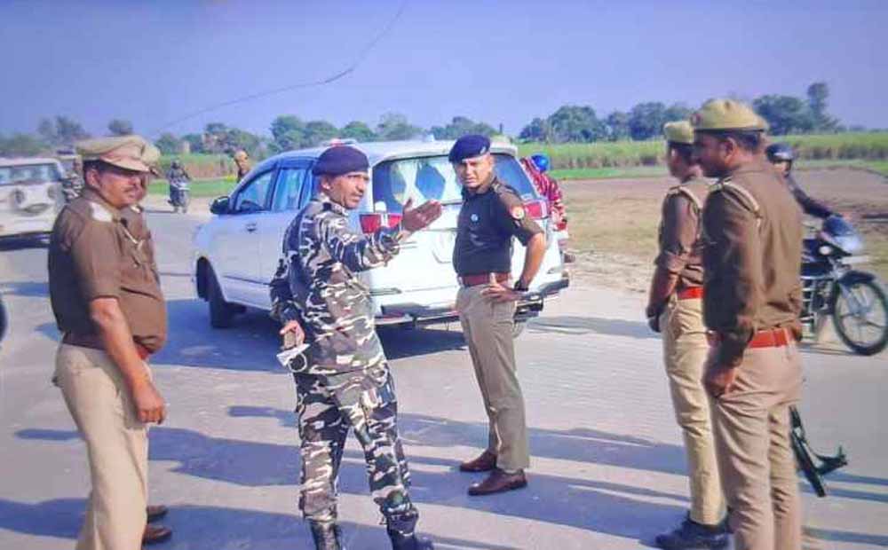 महाकुंभ 2025 : सुरक्षा व्यवस्था को लेकर महराजगंज-नेपाल सीमा पर पुलिस एसएसबी सतर्क महाकुंभ 2025 : सुरक्षा व्यवस्था को लेकर महराजगंज-नेपाल सीमा पर पुलिस एसएसबी सतर्क