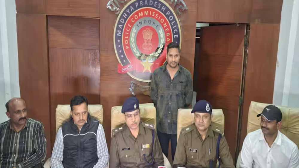 एमपी में डिजिटल अरस्टिंग के नाम पर लोगों की जीवन भर की कमाई लूटने वाले जालसाजों ने जमकर आतंक मचाया, अब होगी सख्ती एमपी में डिजिटल अरस्टिंग के नाम पर लोगों की जीवन भर की कमाई लूटने वाले जालसाजों ने जमकर आतंक मचाया, अब होगी सख्ती