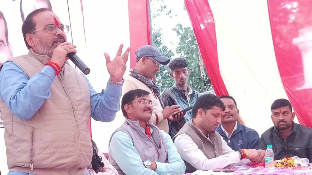 मुख्यमंत्री जन कल्याण अभियान के तहत विधायक अरविंद पटेरिया ने किया क्षेत्र में भ्रमण मुख्यमंत्री जन कल्याण अभियान के तहत विधायक अरविंद पटेरिया ने किया क्षेत्र में भ्रमण