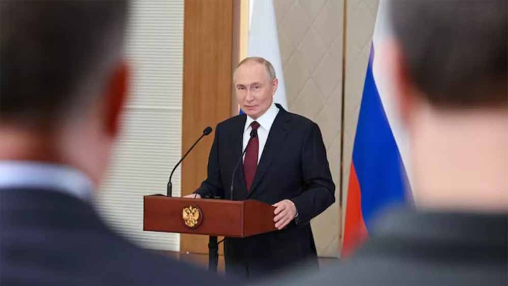 यूक्रेन से युद्ध के बीच बड़ा फैसला, रूसी राष्ट्रपति पुतिन ने सैन्य-केंद्रित बजट को दी मंजूरी यूक्रेन से युद्ध के बीच बड़ा फैसला, रूसी राष्ट्रपति पुतिन ने सैन्य-केंद्रित बजट को दी मंजूरी