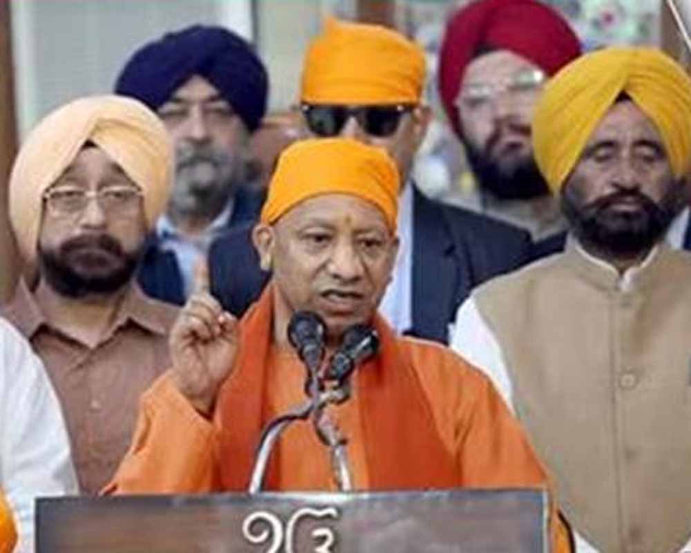 सीएम योगी आदित्यनाथ ने गुरु श्री तेग बहादुर जी महाराज के बलिदान दिवस पर उन्हें श्रद्धांजलि अर्पित की सीएम योगी आदित्यनाथ ने गुरु श्री तेग बहादुर जी महाराज के बलिदान दिवस पर उन्हें श्रद्धांजलि अर्पित की