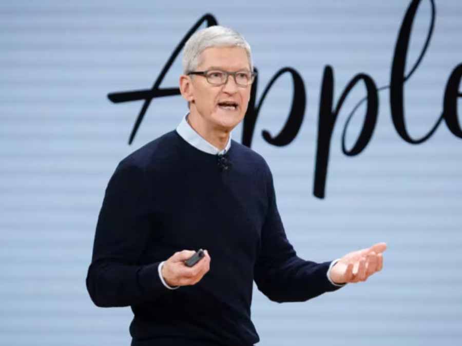 Apple के चीफ एक्जीक्यूटिव ऑफिसर टिक कुक की सैलरी में हुआ 18% का इजाफा