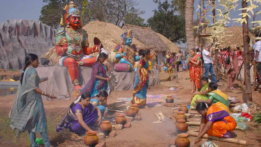 दक्षिण भारत का एक प्रमुख त्योहार पोंगल, क्यों मनाते हैं 4 दिनों तक दक्षिण भारत का एक प्रमुख त्योहार पोंगल, क्यों मनाते हैं 4 दिनों तक