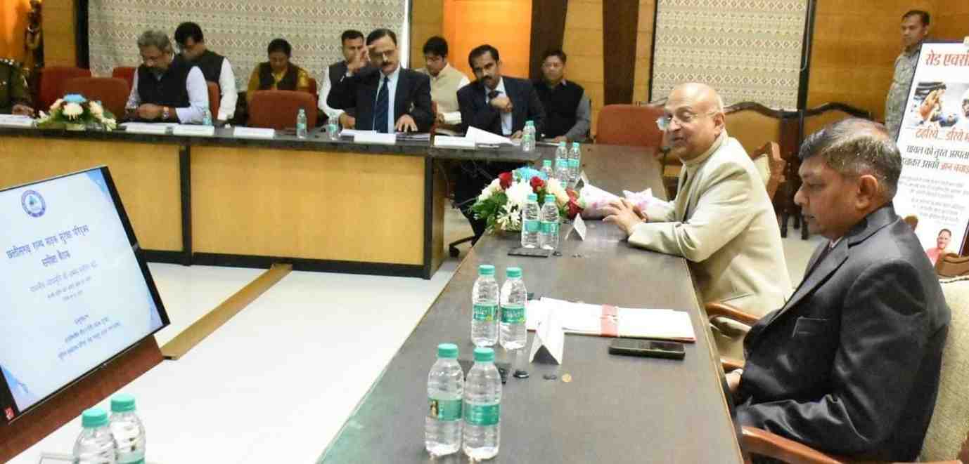 जस्टिस सप्रे की अध्यक्षता में छत्तीसगढ़ राज्य सड़क सुरक्षा परिदृश्य की गई समीक्षा बैठक जस्टिस सप्रे की अध्यक्षता में छत्तीसगढ़ राज्य सड़क सुरक्षा परिदृश्य की गई समीक्षा बैठक