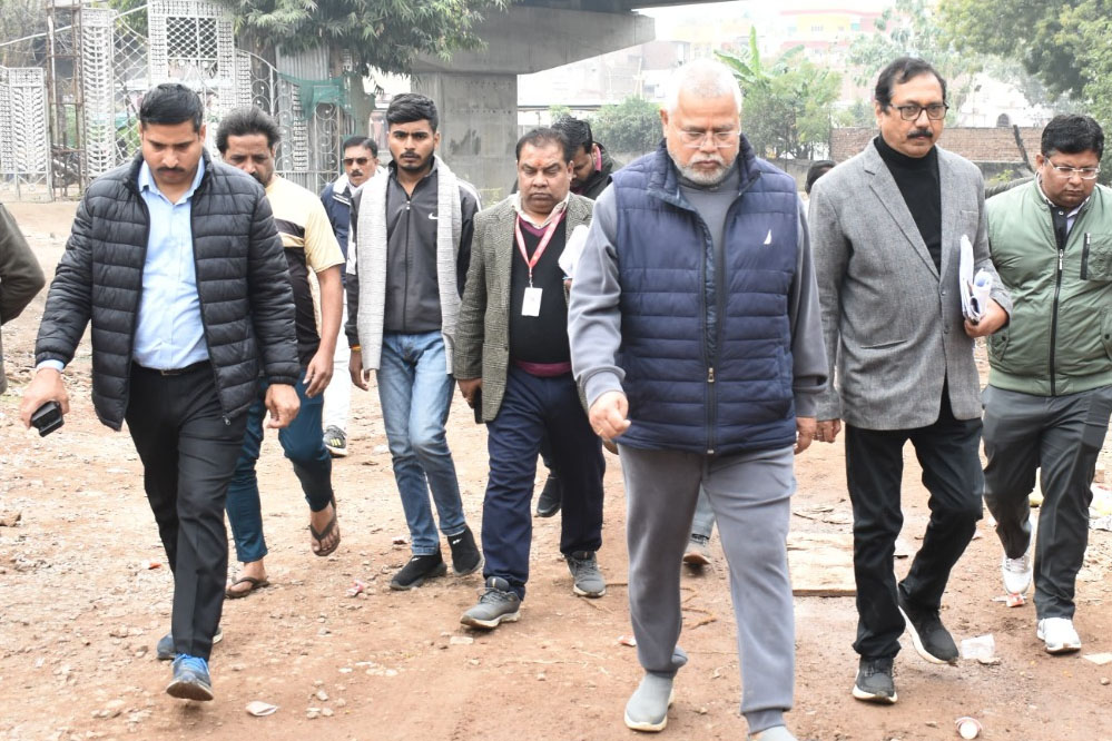 ऊर्जा मंत्री तोमर ने सिविल अस्पताल हजीरा तथा एलिवेटेड रोड का किया निरीक्षण ऊर्जा मंत्री तोमर ने सिविल अस्पताल हजीरा तथा एलिवेटेड रोड का किया निरीक्षण