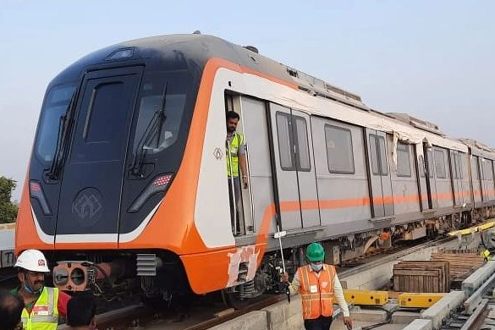 इंदौर में तीन मेट्रो स्टेशन बनकर हुए तैयार, सेफ्टी ऑडिट के बाद मेट्रो के कमर्शियल रन की तैयारी इंदौर में तीन मेट्रो स्टेशन बनकर हुए तैयार, सेफ्टी ऑडिट के बाद मेट्रो के कमर्शियल रन की तैयारी