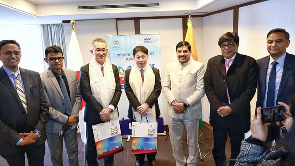 मुख्यमंत्री डॉ. मोहन यादव ने जापान में टोयोटा कंपनी के पदाधिकारियों से की मुलाकात, MP में निवेश को लेकर की चर्चा मुख्यमंत्री डॉ. मोहन यादव ने जापान में टोयोटा कंपनी के पदाधिकारियों से की मुलाकात, MP में निवेश को लेकर की चर्चा