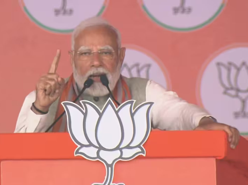 दिल्ली विधानसभा चुनाव में सियासी पारा चढ़ा, मोदी ने ‘पानी विवाद’ पर केजरीवाल को खूब सुनाया दिल्ली विधानसभा चुनाव में सियासी पारा चढ़ा, मोदी ने ‘पानी विवाद’ पर केजरीवाल को खूब सुनाया