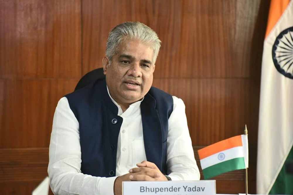 केंद्रीय मंत्री भूपेन्द्र यादव ने ‘एक पेड़, मां के नाम’ अभियान के तहत लगाया पौधा