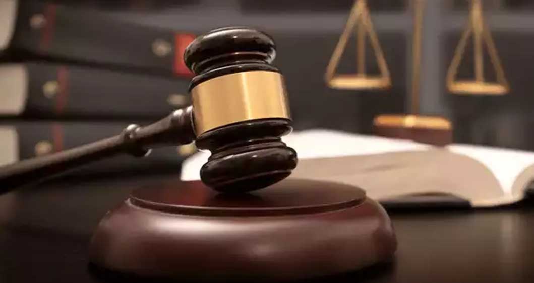 पत्नी को कुल्हाड़ी से मारकर हत्या करने व अन्य को घायल करने वाले आरोपी को ”आजीवन कारावास” की सजा पत्नी को कुल्हाड़ी से मारकर हत्या करने व अन्य को घायल करने वाले आरोपी को ”आजीवन कारावास” की सजा