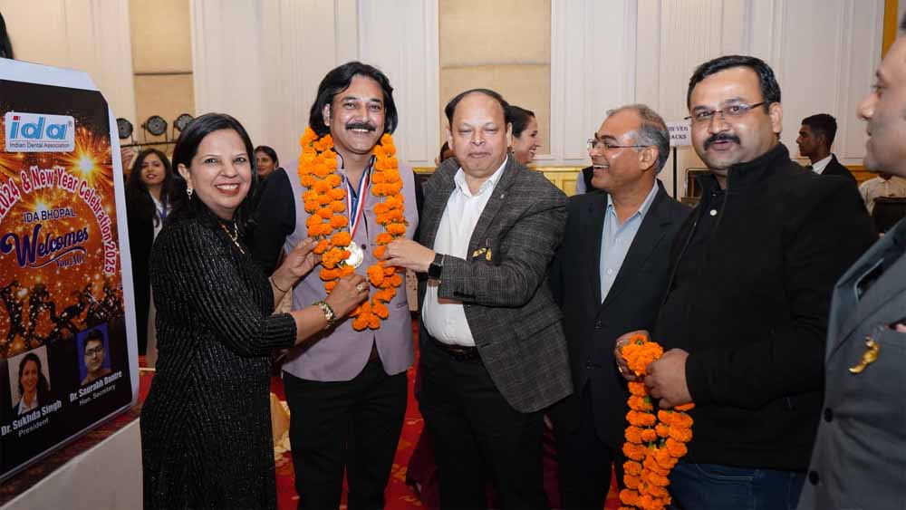 डॉ. रोहित श्रीवास्तव बने इंडियन डेंटल एसोसिएशन के नए अध्यक्ष 2025, IDA के नए अध्यक्ष पद का ग्रहण किया