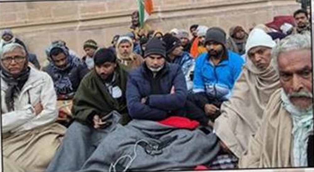 जिला अधिकारी ने कहा- हर परीक्षा केंद्र पर शांतिपूर्वक परीक्षा ली जा रही है, किसी तरह का कोई अशांत वातावरण नहीं है जिला अधिकारी ने कहा- हर परीक्षा केंद्र पर शांतिपूर्वक परीक्षा ली जा रही है, किसी तरह का कोई अशांत वातावरण नहीं है