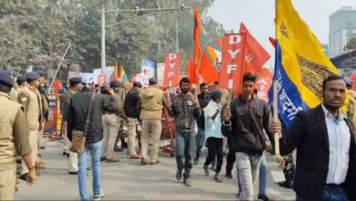 बिहार लोक सेवा आयोग की 70वीं BPSC पीटी परीक्षा रद्द कराने की मांग को लेकर विरोध प्रदर्शन जारी, पुलिस बल तैनात