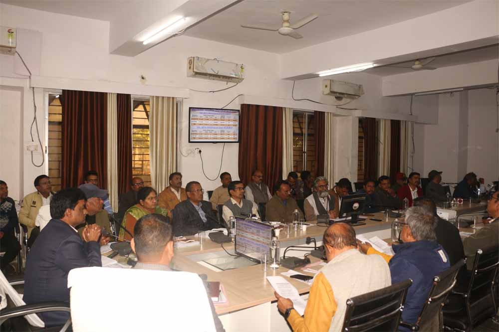 जिला निर्वाचन अधिकारी ने की प्रेस कान्फ्रेंस, नामावली पुनरीक्षण का किया गया प्रकाशन जिला निर्वाचन अधिकारी ने की प्रेस कान्फ्रेंस, नामावली पुनरीक्षण का किया गया प्रकाशन