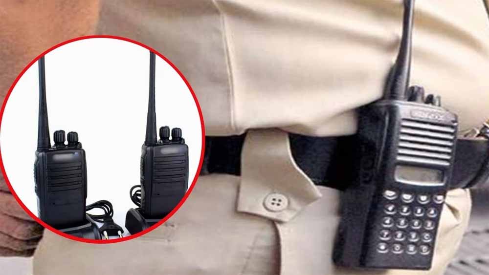 स्मार्ट पुलिसिंग के लिए उसे अत्याधुनिक तकनीक से लैस करने का काम किया जा रहा है, लोकेशन ट्रैकिंग की भी होगी सुविधा स्मार्ट पुलिसिंग के लिए उसे अत्याधुनिक तकनीक से लैस करने का काम किया जा रहा है, लोकेशन ट्रैकिंग की भी होगी सुविधा