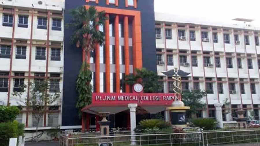 चिकित्सा महाविद्यालय रायपुर को एम.सी.एच. सर्जिकल ऑन्कोलॉजी की 03 सीटों की मंजूरी चिकित्सा महाविद्यालय रायपुर को एम.सी.एच. सर्जिकल ऑन्कोलॉजी की 03 सीटों की मंजूरी