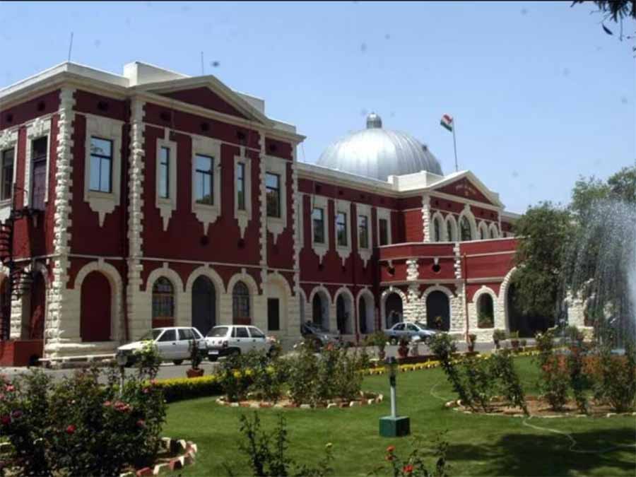 झारखंड हाईकोर्ट ने तथ्य छिपाने पर जताई नाराजगी, सरकार पर लगाया दो लाख रुपये का जुर्माना झारखंड हाईकोर्ट ने तथ्य छिपाने पर जताई नाराजगी, सरकार पर लगाया दो लाख रुपये का जुर्माना
