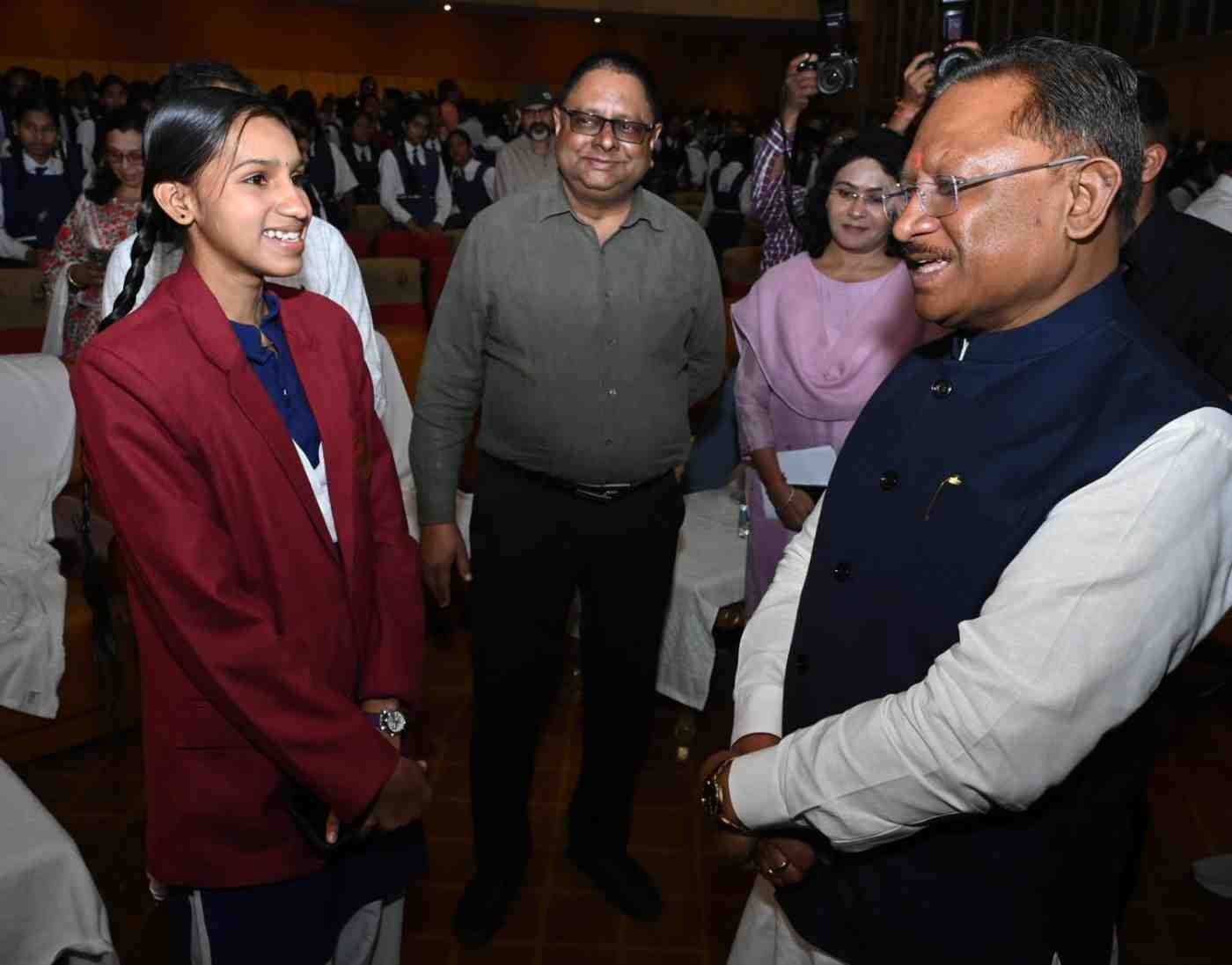 “परीक्षा पे चर्चा” युवाओं और अभिभावकों को संबल देने वाली पहल – मुख्यमंत्री विष्णु देव साय “परीक्षा पे चर्चा” युवाओं और अभिभावकों को संबल देने वाली पहल – मुख्यमंत्री विष्णु देव साय