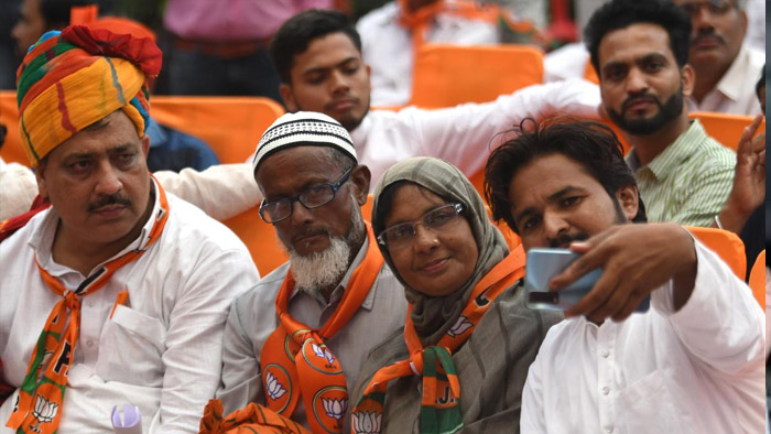 गुजरात : निकाय चुनावों में बीजेपी के 63% मुस्लिम कैंडिडेट जीते और 21 तो निर्विरोध! क्या कोई बड़ा संकेत है? गुजरात : निकाय चुनावों में बीजेपी के 63% मुस्लिम कैंडिडेट जीते और 21 तो निर्विरोध! क्या कोई बड़ा संकेत है?