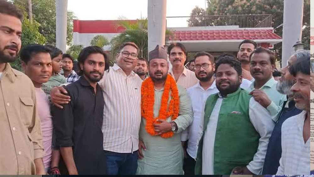 जामा मस्जिद बैढ़न सदर का मतदान के दौरान शहनवाज खान बने  सदर