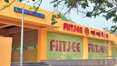 FIITJEE से जुड़े 300 से अधिक बैंक खातों की मिली जानकारी, खाते में 60 लाख रुपये जमा