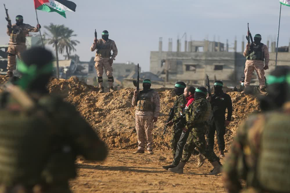 हमास 183 फिलिस्तीनी कैदियों के बदले तीन इजरायली बंधकों को करेगा रिहा