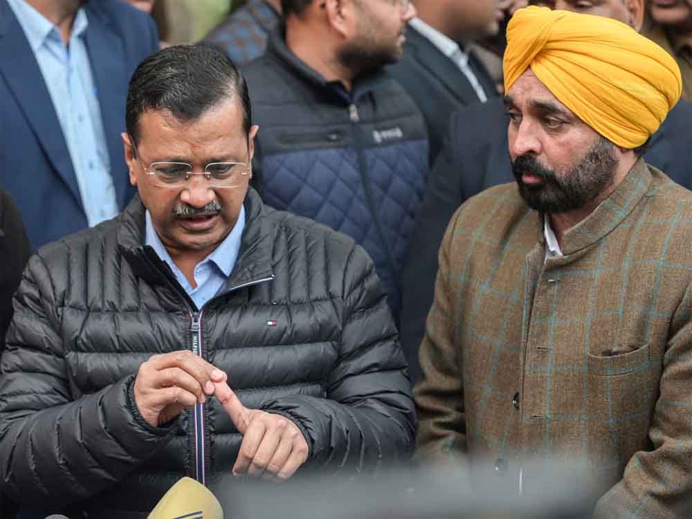 केजरीवाल के साथ बैठक के लिए कपूरथला हाउस पहुंचे भगवंत मान, ‘दिल्ली दरबार’ लगा केजरीवाल के साथ बैठक के लिए कपूरथला हाउस पहुंचे भगवंत मान, ‘दिल्ली दरबार’ लगा