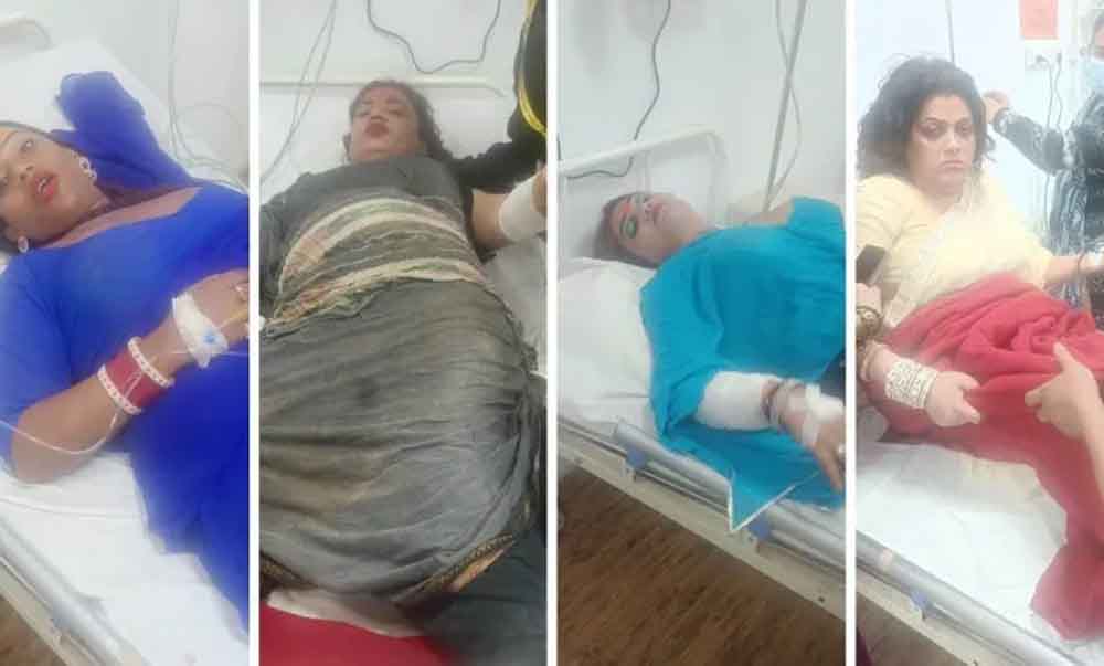 ममता कुलकर्णी के किन्नर अखाड़े पर हमला, कल्याणी नंद गिरि और उनके छह शिष्य घायल ममता कुलकर्णी के किन्नर अखाड़े पर हमला, कल्याणी नंद गिरि और उनके छह शिष्य घायल