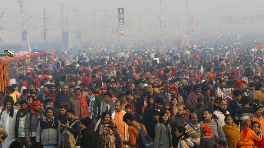 महाकुंभ 2025 के दौरान प्रयागराज के सभी रेलवे स्टेशनों पर भीड़ प्रबंधन के लिए नए नियम लागू महाकुंभ 2025 के दौरान प्रयागराज के सभी रेलवे स्टेशनों पर भीड़ प्रबंधन के लिए नए नियम लागू