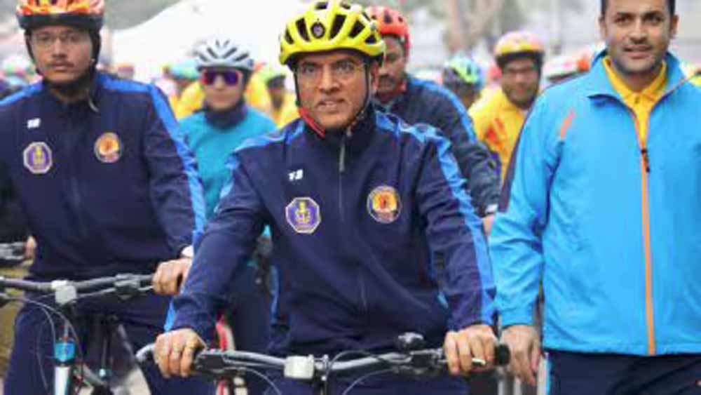 ‘फिट इंडिया संडे ऑन साइकिल’ धीरे-धीरे उत्सव का रूप ले रहा है : मनसुख मंडाविया ‘फिट इंडिया संडे ऑन साइकिल’ धीरे-धीरे उत्सव का रूप ले रहा है : मनसुख मंडाविया