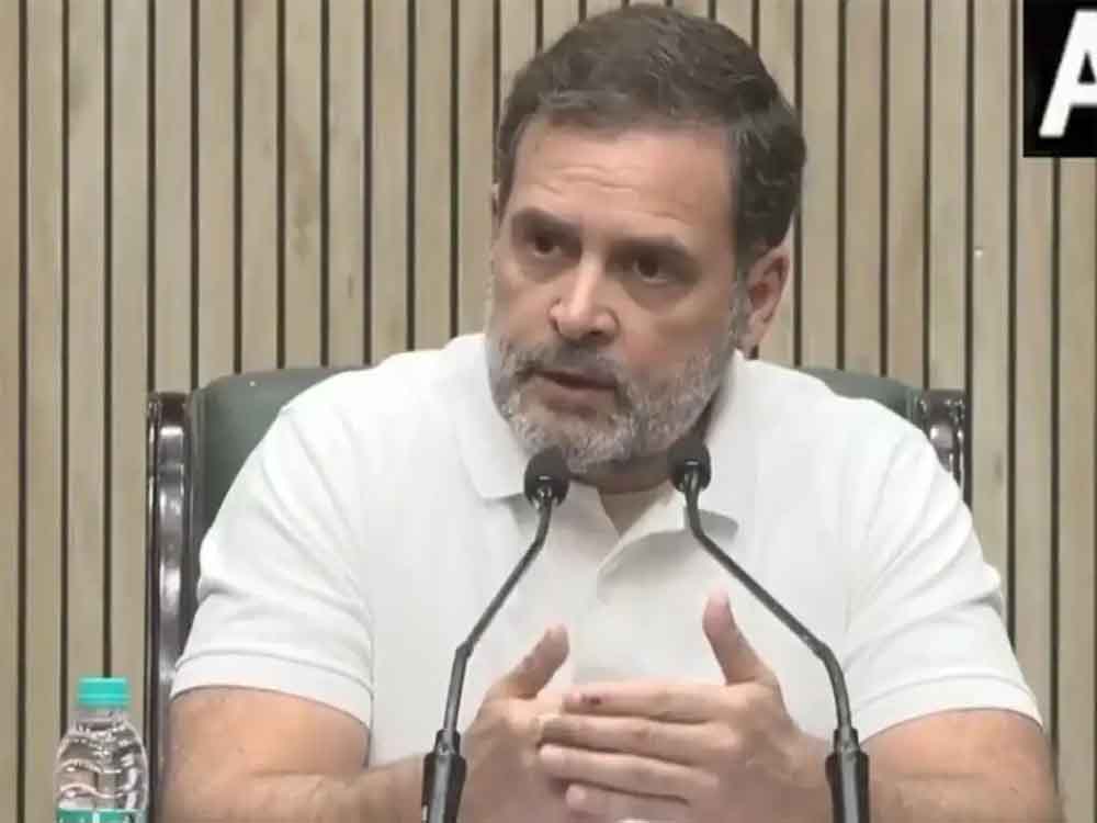 दिल्ली विधानसभा चुनाव के नतीजों से पहले नेता प्रतिपक्ष राहुल गांधी ने महाराष्ट्र चुनाव में गड़बड़ी का शक जताया दिल्ली विधानसभा चुनाव के नतीजों से पहले नेता प्रतिपक्ष राहुल गांधी ने महाराष्ट्र चुनाव में गड़बड़ी का शक जताया