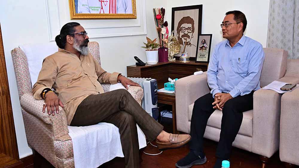 सीएम हेमंत सोरेन से जेपीएससी अध्यक्ष ने की मुलाकात