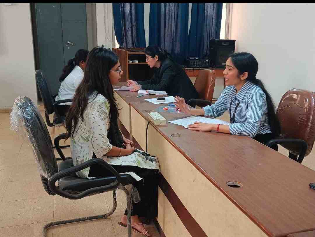 श्री शंकराचार्य प्रोफेशनल यूनिवर्सिटी में कैंपस चयन में 19 विद्यार्थियों को मिला रोजगार श्री शंकराचार्य प्रोफेशनल यूनिवर्सिटी में कैंपस चयन में 19 विद्यार्थियों को मिला रोजगार