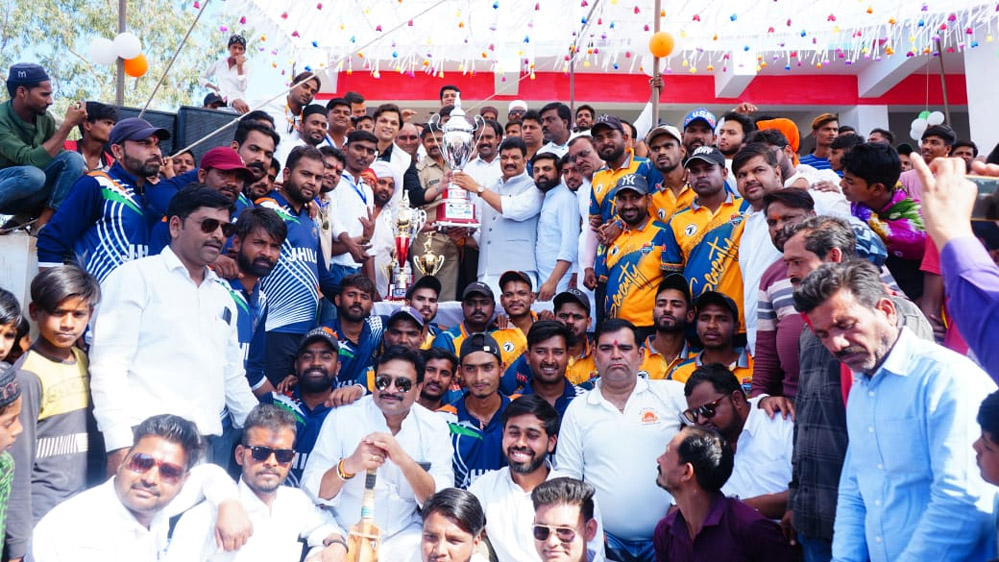 भविष्य में सुरखी विधानसभा के खिलाड़ी राष्ट्रीय और अंतर्राष्ट्रीय स्तर पर नाम रोशन करेंगे : खाद्य मंत्री राजपूत भविष्य में सुरखी विधानसभा के खिलाड़ी राष्ट्रीय और अंतर्राष्ट्रीय स्तर पर नाम रोशन करेंगे : खाद्य मंत्री राजपूत
