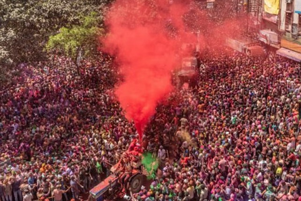 आज रंगपंचमी के साथ इंदौर की विश्व प्रसिद्ध गेर की शुरुआत होगी, स्पेशल हाथी 150 फीट दूर तक सबको भिगोएगा