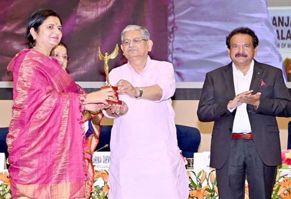 सिंगरौली जिला पंचायत उपाध्यक्ष श्रीमती अर्चना सिंह सशक्त पंचायत नेत्री पुरस्कार से सम्मानित सिंगरौली जिला पंचायत उपाध्यक्ष श्रीमती अर्चना सिंह सशक्त पंचायत नेत्री पुरस्कार से सम्मानित