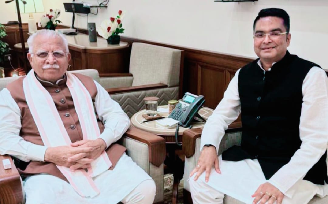 दिल्ली में आवास और शहरी विकास मंत्री खट्टर से बीएसपी टाउनशिप में पीएम आवास निर्माण को लेकर रिकेश सेन ने की सार्थक चर्चा दिल्ली में आवास और शहरी विकास मंत्री खट्टर से बीएसपी टाउनशिप में पीएम आवास निर्माण को लेकर रिकेश सेन ने की सार्थक चर्चा