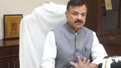 स्कूल शिक्षा मंत्री सिंह ने महर्षि पतंजलि संस्थान के कैलेण्डर का किया विमोचन