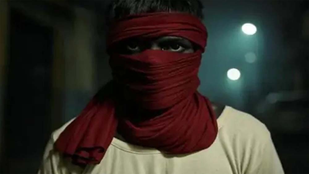 घरेलू सामान खरीदने एक दुकान पर गई थी महिला, तभी महिला की बेटी के गले में चाकू टिका दिया, अंगूठी व चेन लूटी घरेलू सामान खरीदने एक दुकान पर गई थी महिला, तभी महिला की बेटी के गले में चाकू टिका दिया, अंगूठी व चेन लूटी