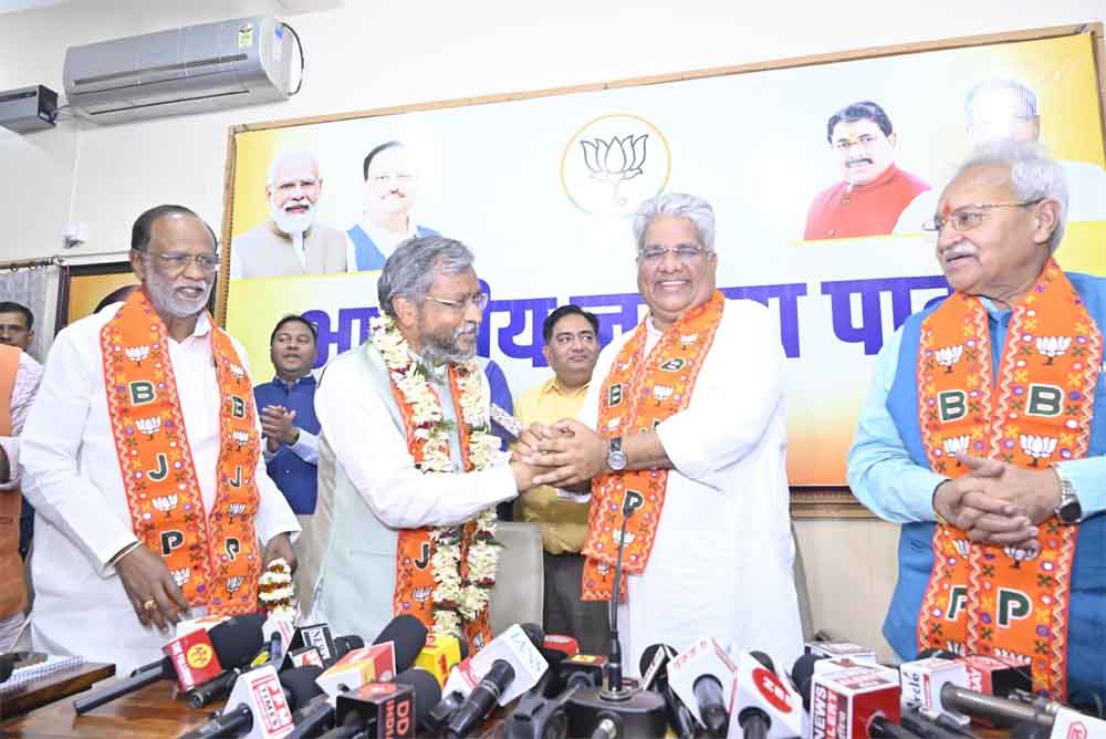 झारखंड में नेता प्रतिपक्ष का सस्पेंस खत्म, भाजपा विधायक दल के नेता चुने गए बाबूलाल मरांडी झारखंड में नेता प्रतिपक्ष का सस्पेंस खत्म, भाजपा विधायक दल के नेता चुने गए बाबूलाल मरांडी
