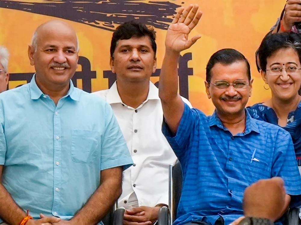 केजरीवाल के घर हुई ‘आप’ की पॉलिटिकल अफेयर्स कमेटी में इस पर लिया फैसला, सौरभ भारद्वाज बने दिल्ली प्रदेश अध्यक्ष केजरीवाल के घर हुई ‘आप’ की पॉलिटिकल अफेयर्स कमेटी में इस पर लिया फैसला, सौरभ भारद्वाज बने दिल्ली प्रदेश अध्यक्ष