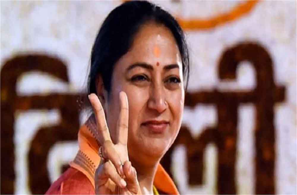 दिल्ली सीएम दिल्ली की महिलाओं को एक और सौगात देने जा रही हैं, 8 मार्च से 500 रुपए में मिलेंगे गैस सिलेंडर