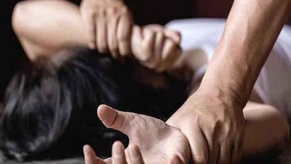 कर्नाटक के विश्व प्रसिद्ध पर्यटन स्थल हम्पी के पास एक चौंकाने वाली घटना, इजरायली 2 महिलाओं के साथ गैंगरेप कर्नाटक के विश्व प्रसिद्ध पर्यटन स्थल हम्पी के पास एक चौंकाने वाली घटना, इजरायली 2 महिलाओं के साथ गैंगरेप