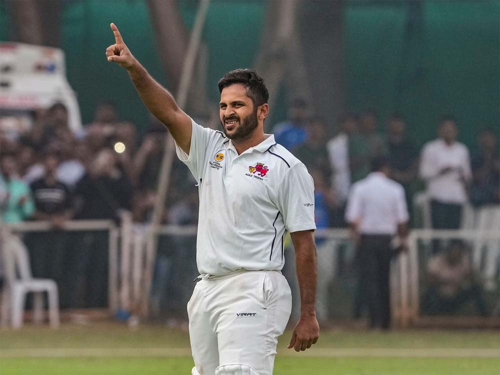 IPL 2025 में शार्दुल ठाकुर अनसोल्ड रहे अब चमकी किस्मत दो करोड़ रुपये की मिली डील IPL 2025 में शार्दुल ठाकुर अनसोल्ड रहे अब चमकी किस्मत दो करोड़ रुपये की मिली डील