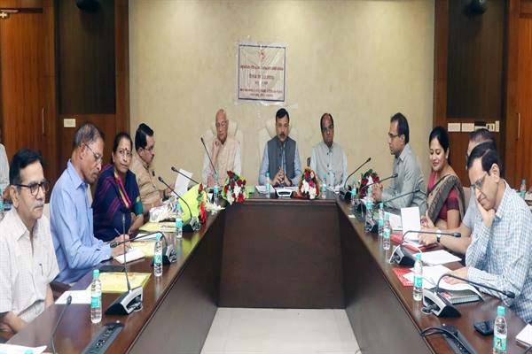 शिक्षा में गुणात्मक सुधार के लिये एससीईआरटी को सुदृढ़ करें : स्कूल शिक्षा मंत्री सिंह